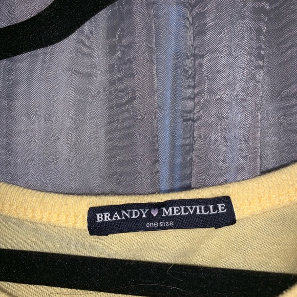 Brandy Melville yellow crop top - Picture 4 of 4